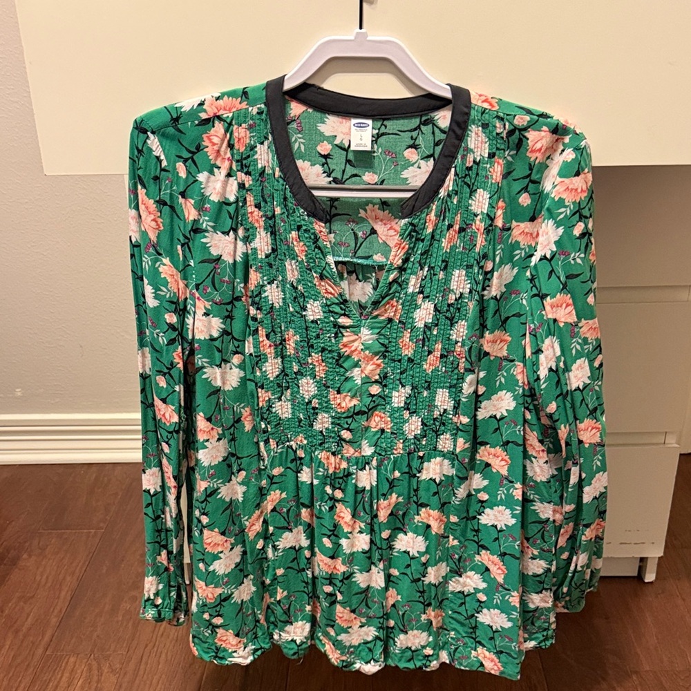 Old Navy Green Floral Blouse